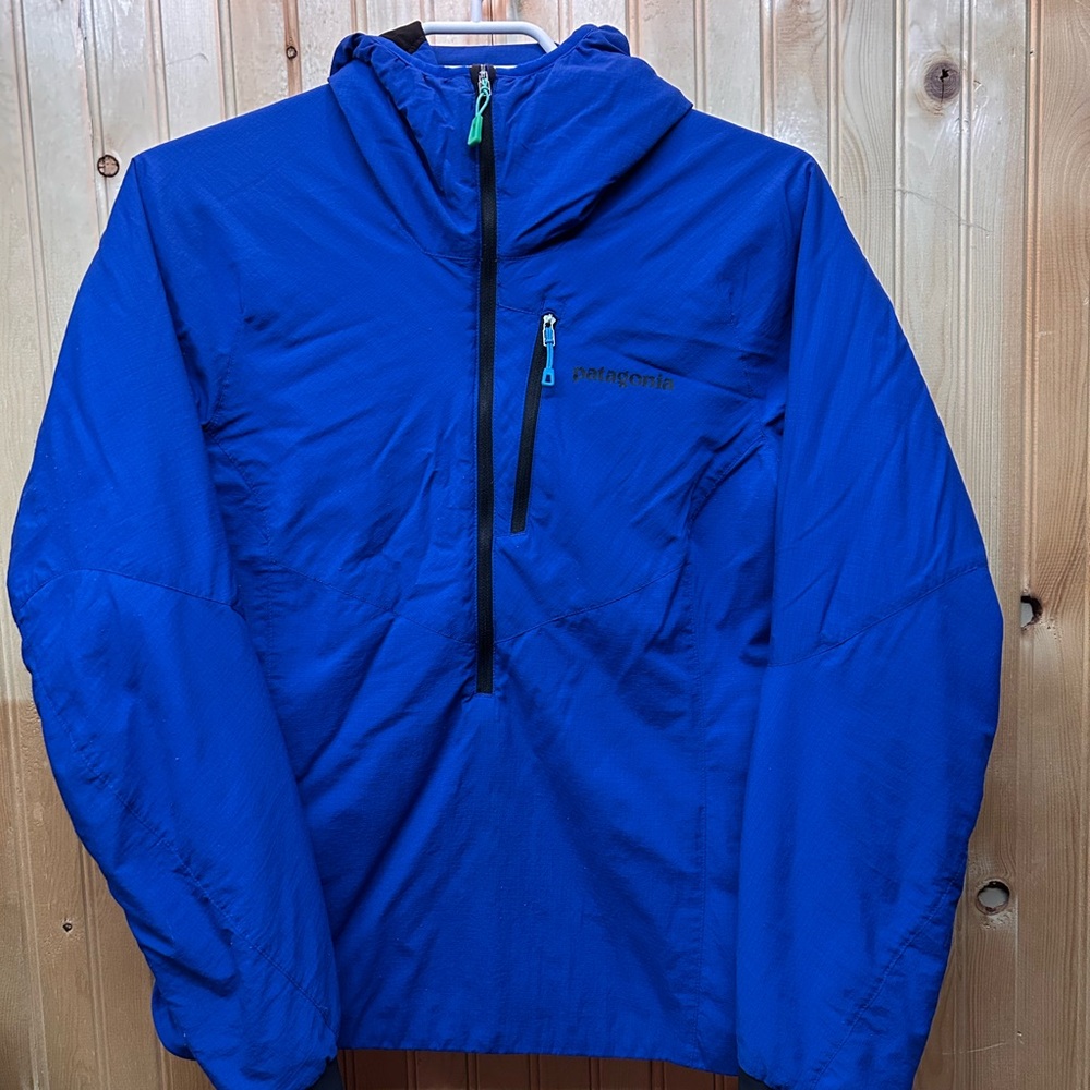 Patagonia women’s Nano Air Light Hoody